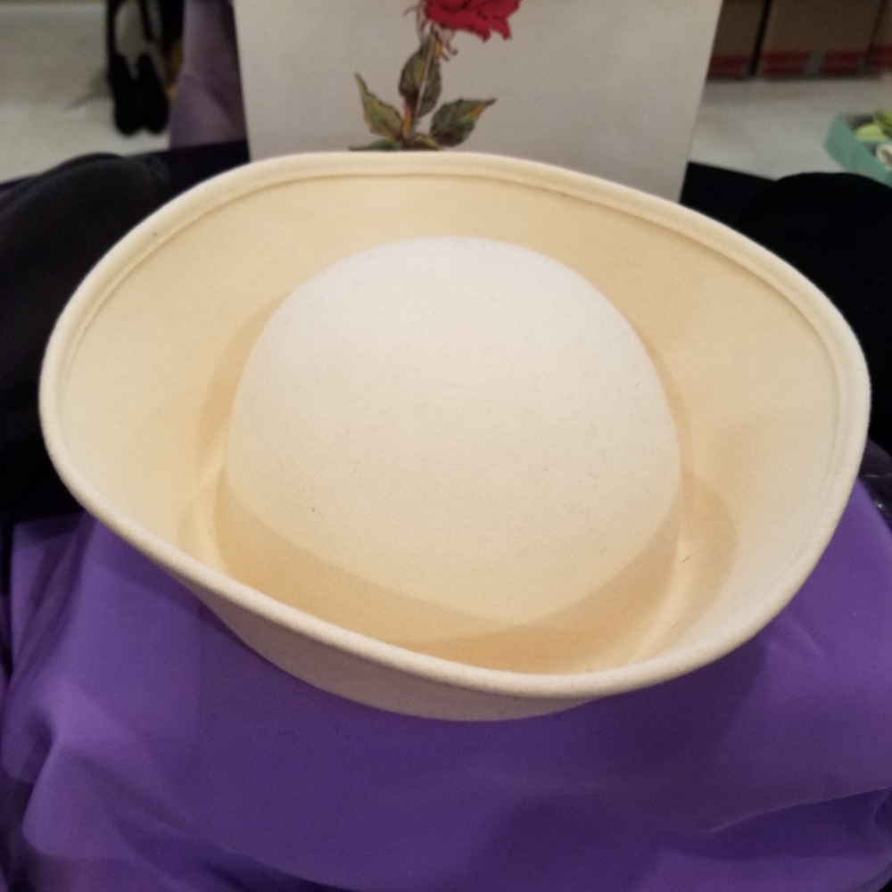 Winter White hat